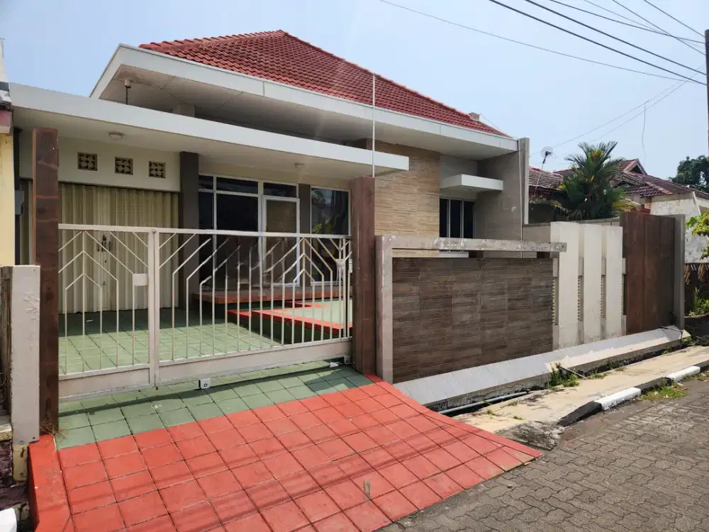 Rumah Tengah Kota Pondok Indraprasta Brotojoyo Semarang