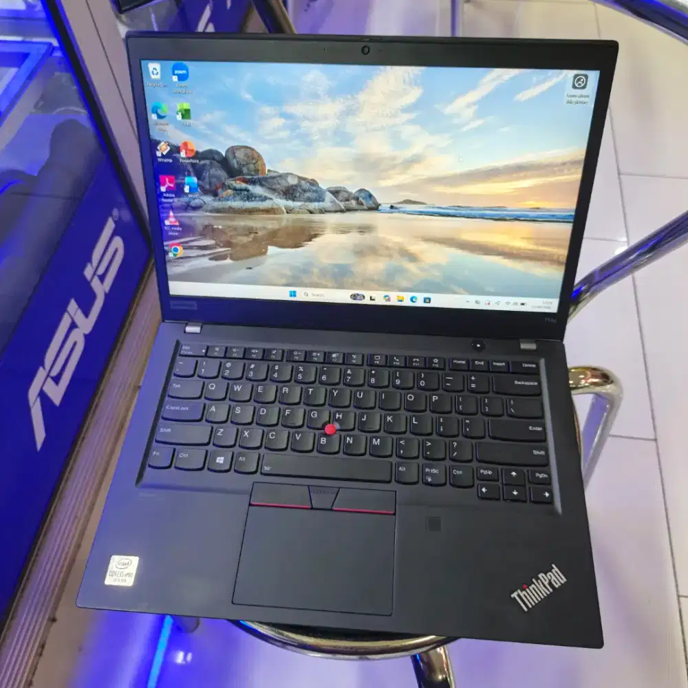 Lenovo thinkpad T14s Intel core I5-10310U Ram 8gb ssd 256gb