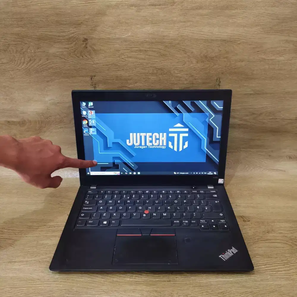 LAPTOP LENOVO THINKPAD X280 SLIM CORE i5 GEN 7 TOUCHSCREEN RAM 8GB 
Bo