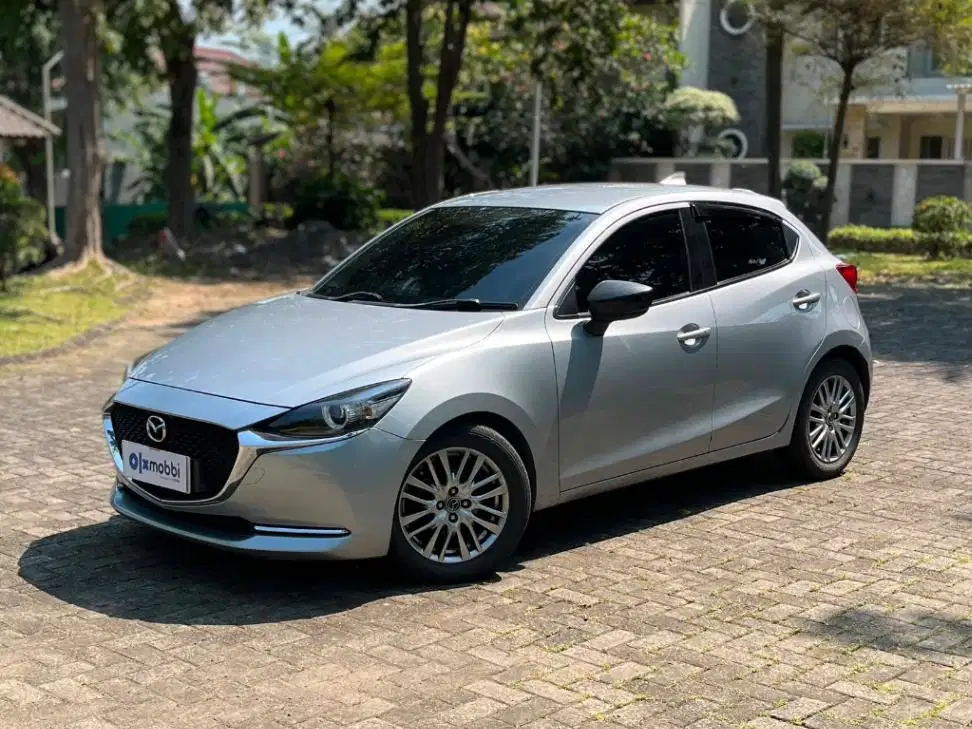 Pajak Panjang Mazda 2 1.5 GT Bensin-AT 2019 Silver WRX