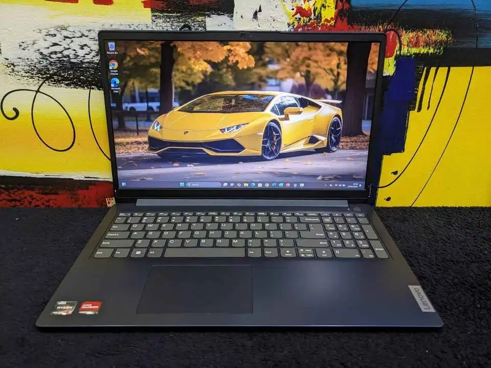 Laptop Ideapad Slim 1 Ryzen 3 7320U Ram 8gb DDR5 Radeon 610M 2gb