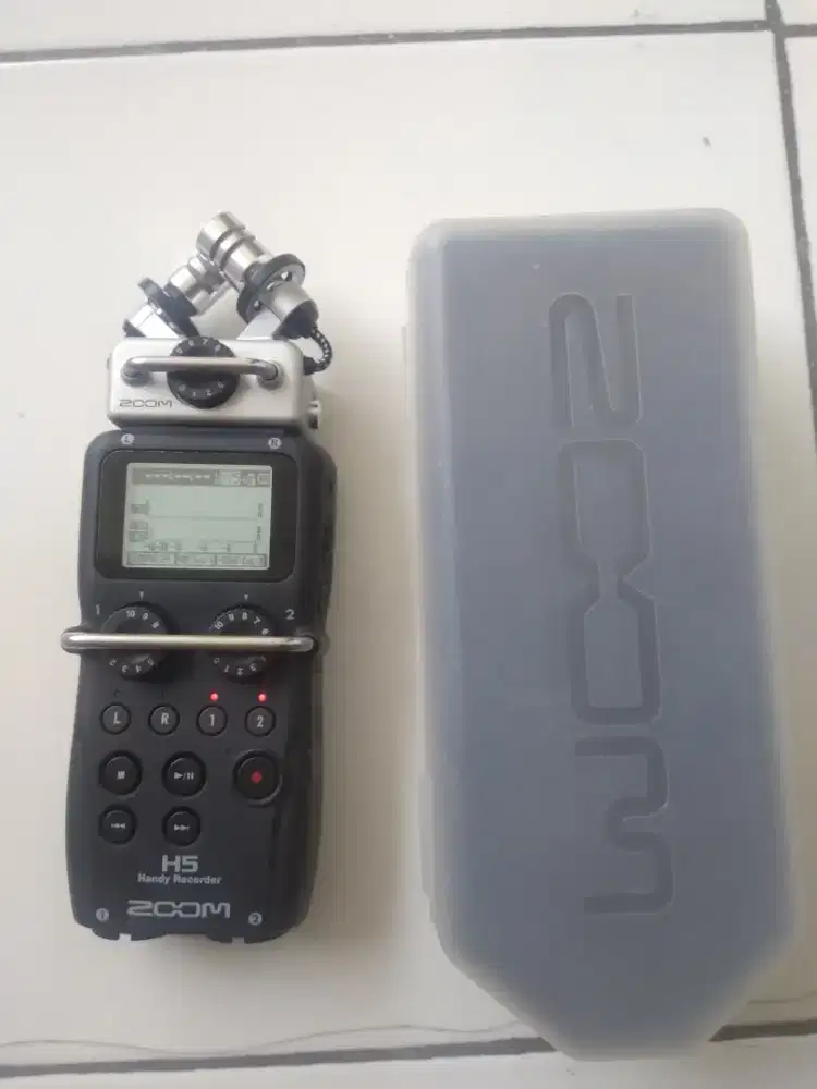 Zoom H5 handy recorder