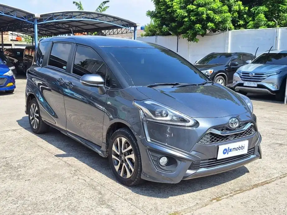 Pajak Panjang - Toyota Sienta 1.5 Q Bensin-AT 2021