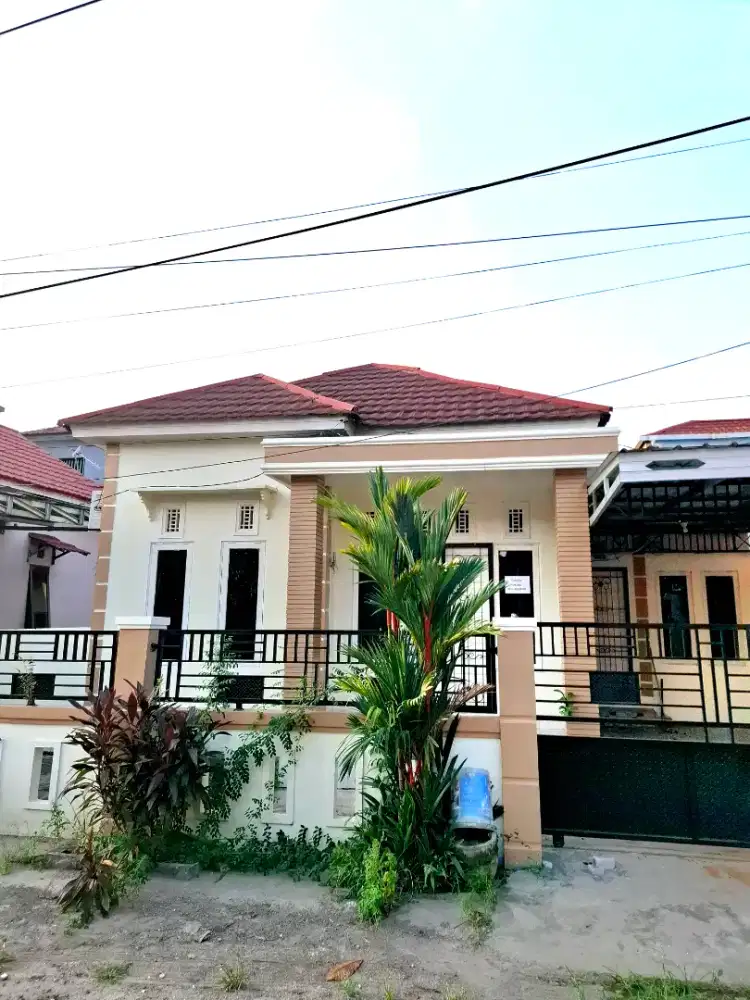 Rumah siap huni di jual lokasi strategis