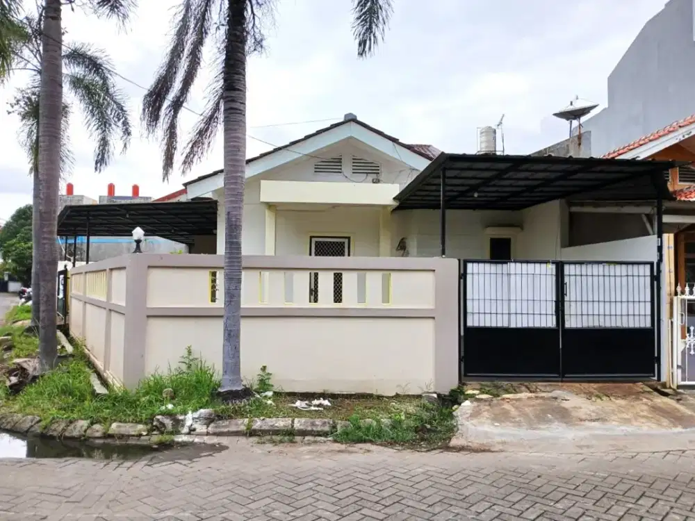Rumah dijual di Taman Surya 2 Jakarta Barat