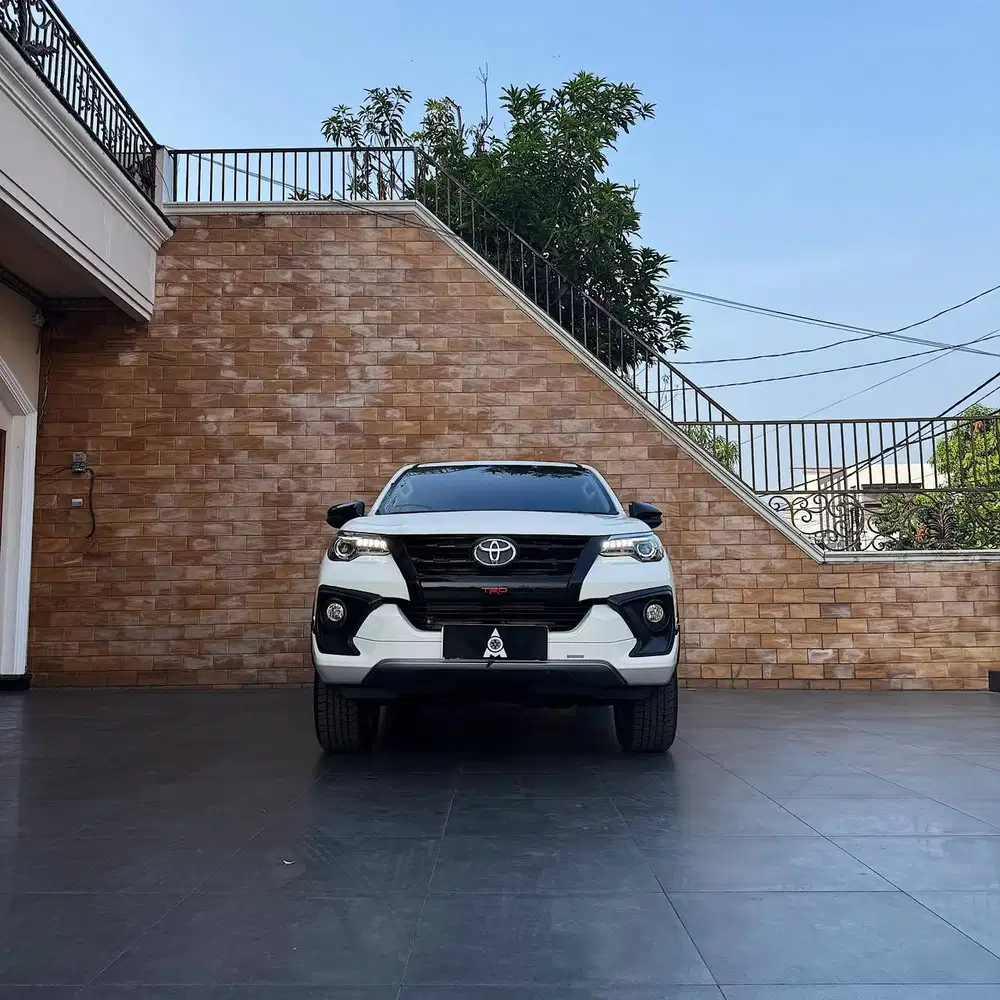 Dijual Toyota Fortuner type 2.4 G A/T 4 x 2 Tahun 2019