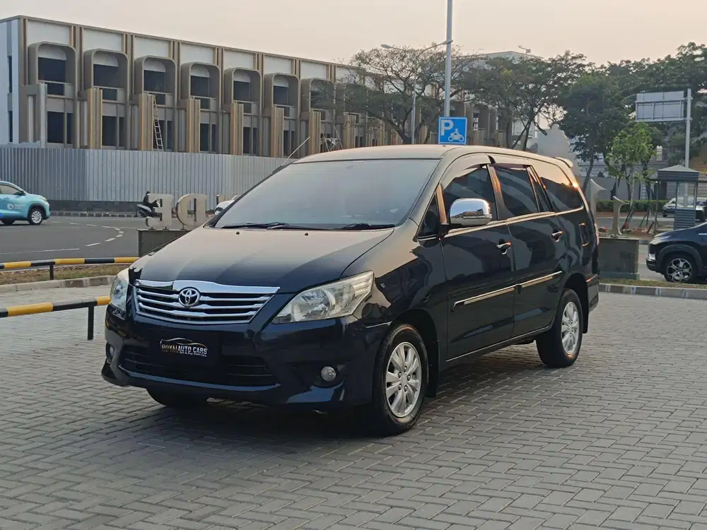 TANGAN PERTAMA DARI BARU! Toyota Kijang Innova 2.5 G Solar MT 2012