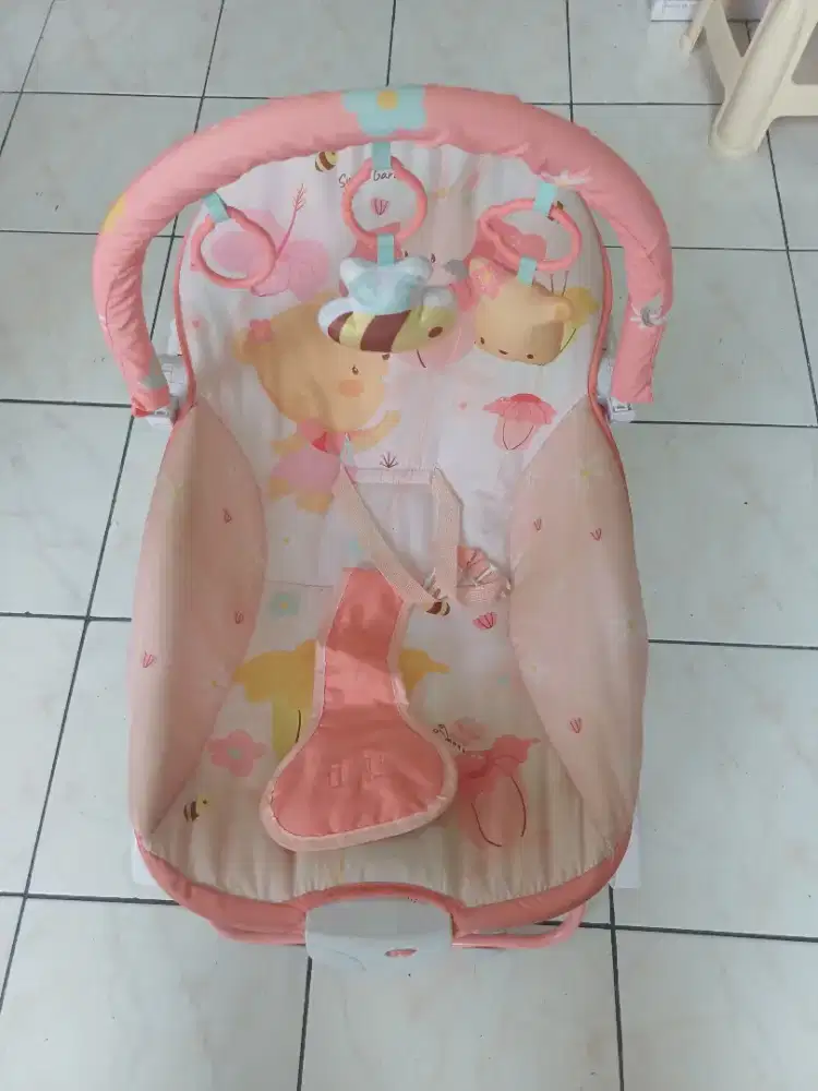 Bouncer bayi musik