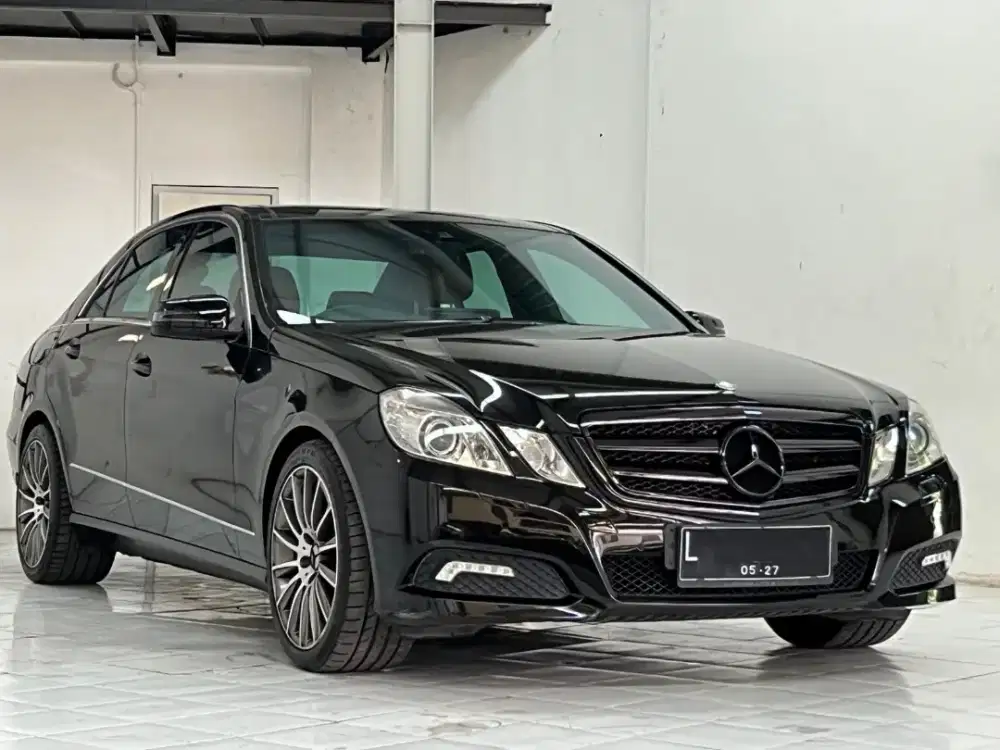 MERCEDEZ BENZ E300 2009 ANTIK JRG PAKAI