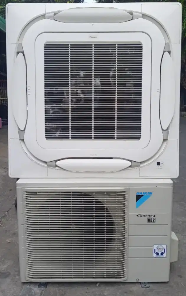 AC Cassette Daikin Inverter  2 PK R 32 second