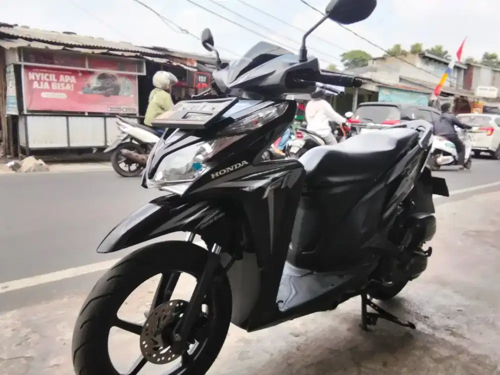 HONDA VARIO 125 KZR TAHUN 2012 MESINOK PAJAK PANJANG