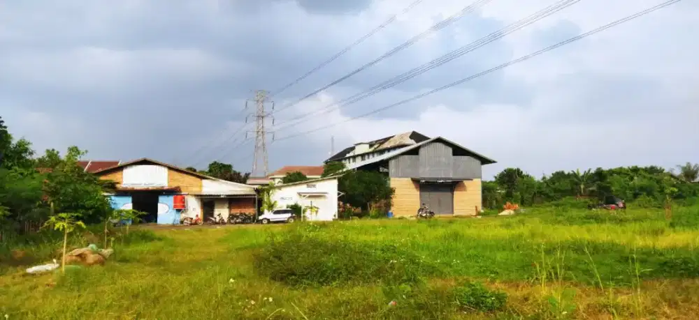 Disewakan Gudang Dan Lahan Luas