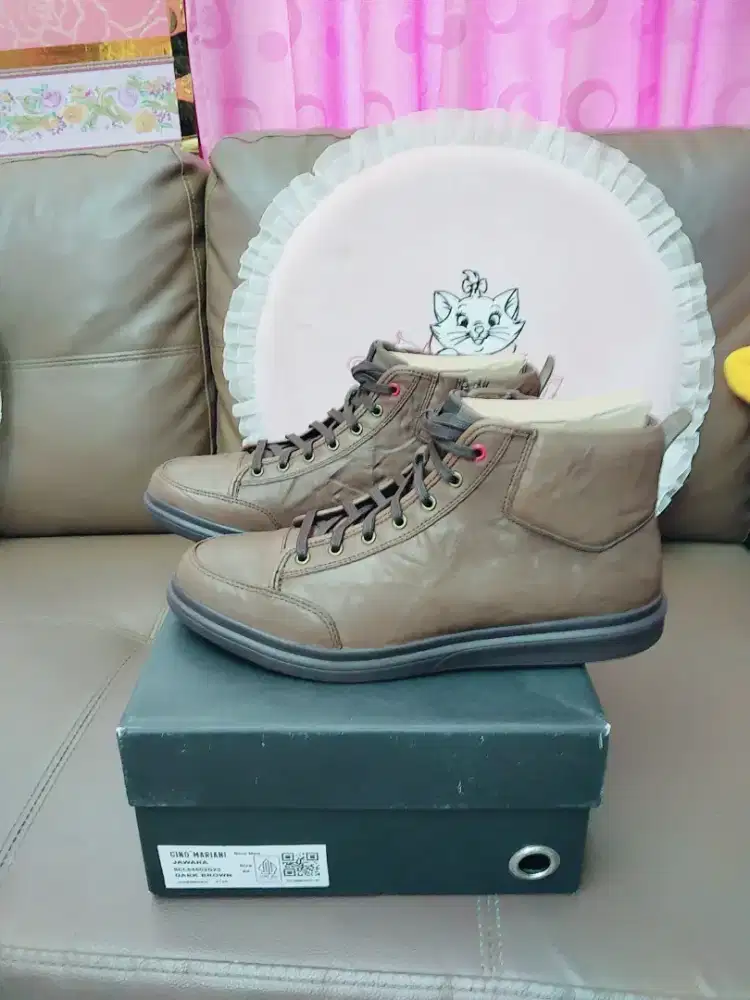 SEPATU GINO MARIANI