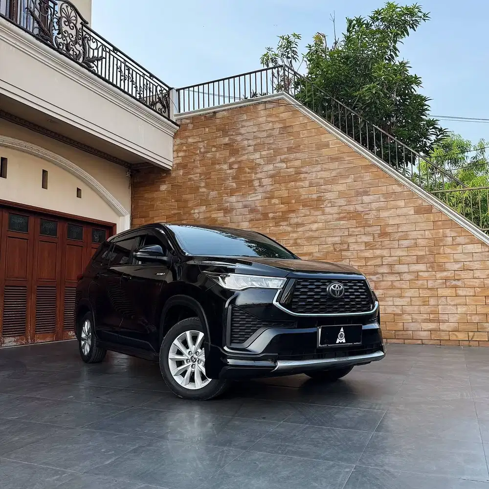 Dijual Toyota Innova Zenix 2.0 V Hybrid Modellista A/T tahun 2024