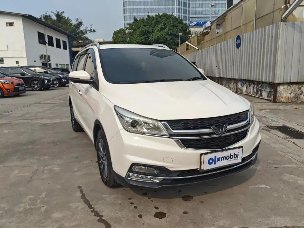 Pajak Panjang - Wuling Cortez 1.5 CT Lux Bensin-AT 2020