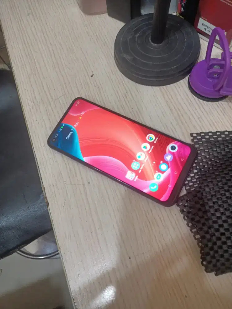 Realme 71 ram 8/128 mlus normal semua nya hp cas