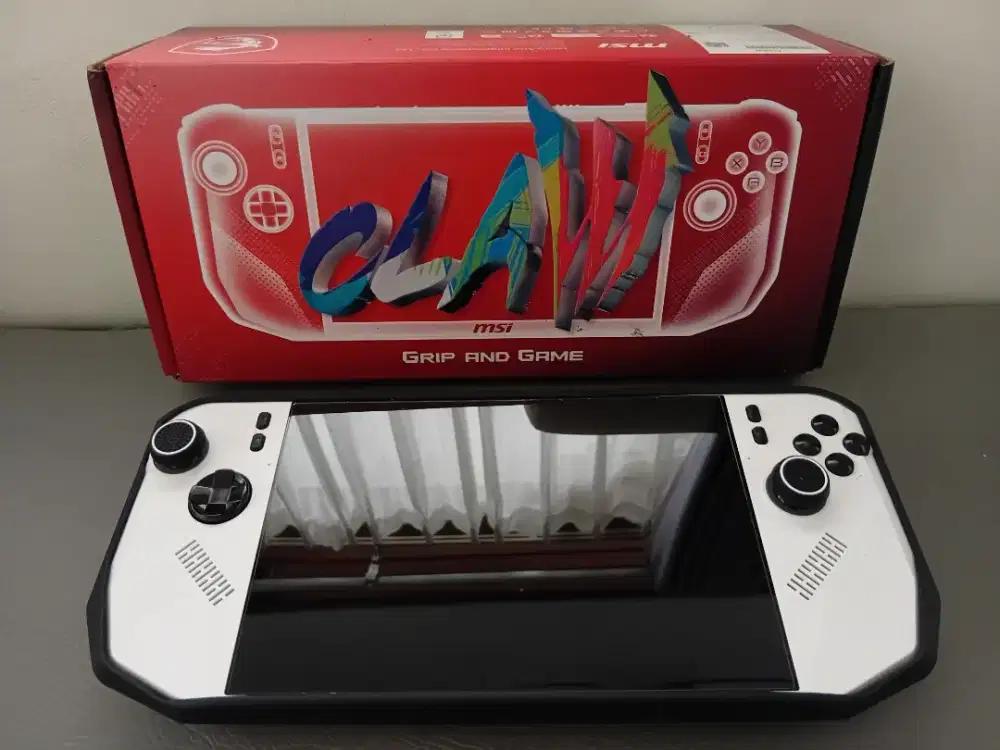 MSI Claw 8 Ryzen Fullset
