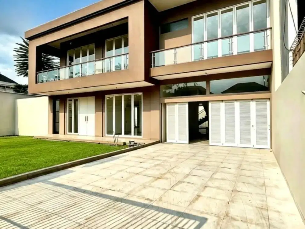 brand new house di boulevard kotawisata