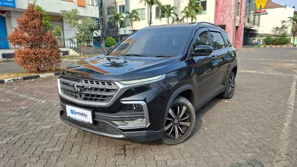 Wuling Almaz 1.5 Exclusive 7 AT 2019 Hitam