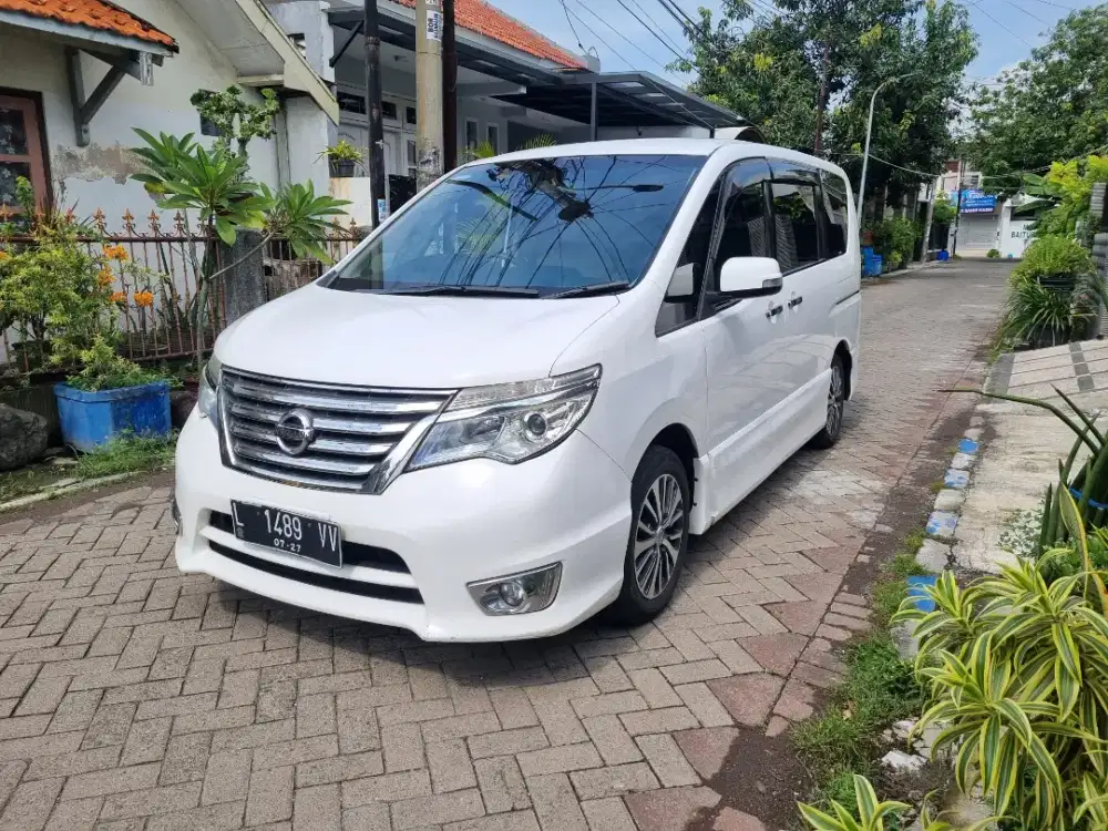 NISSAN SERENA 2.0 HWS A/T 2017 PUTIH.