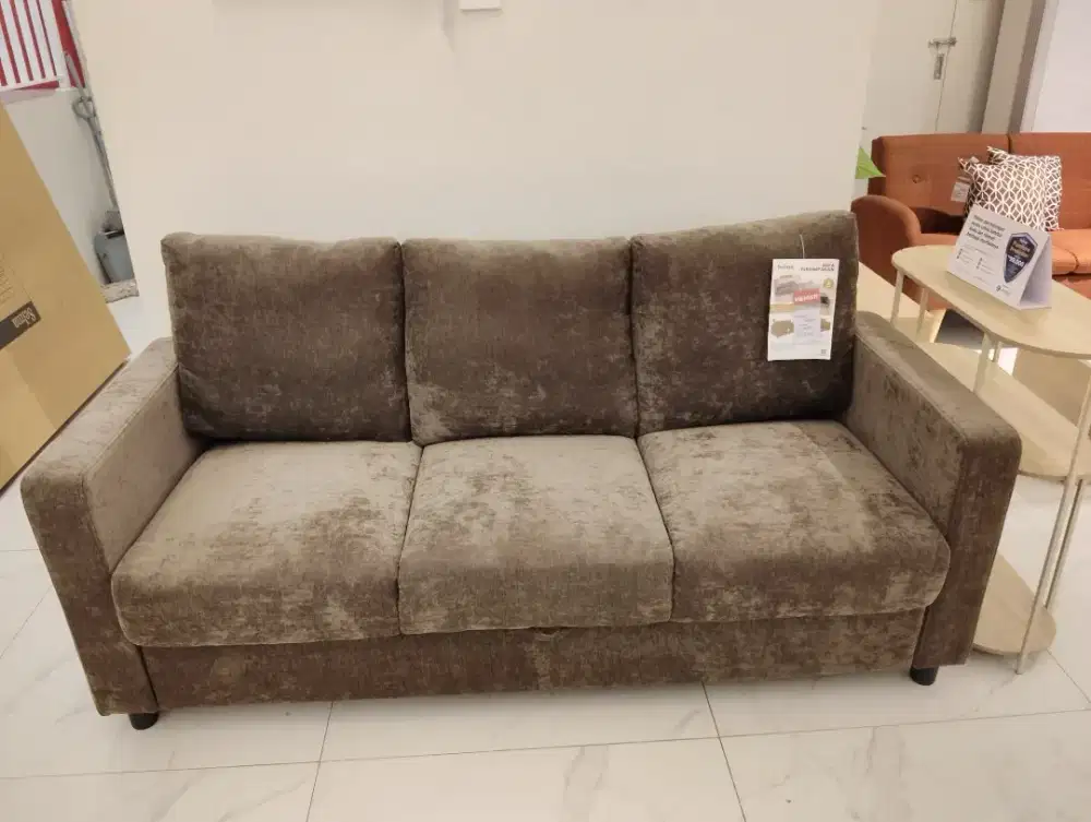 Selma Tadeo Sofa Penyimpanan 3 Seater