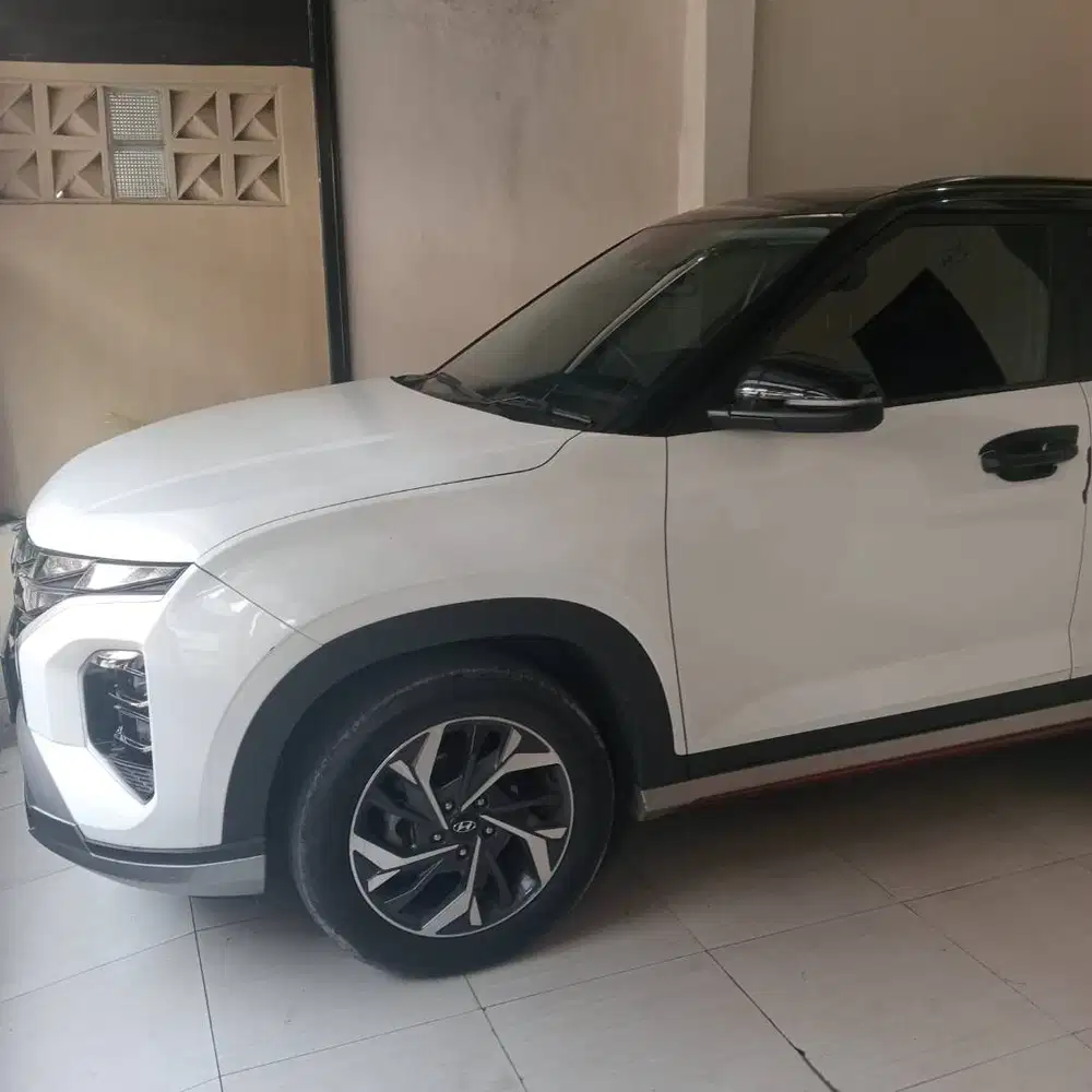 Hyundai Creta Prime Overkrediits Two Tone