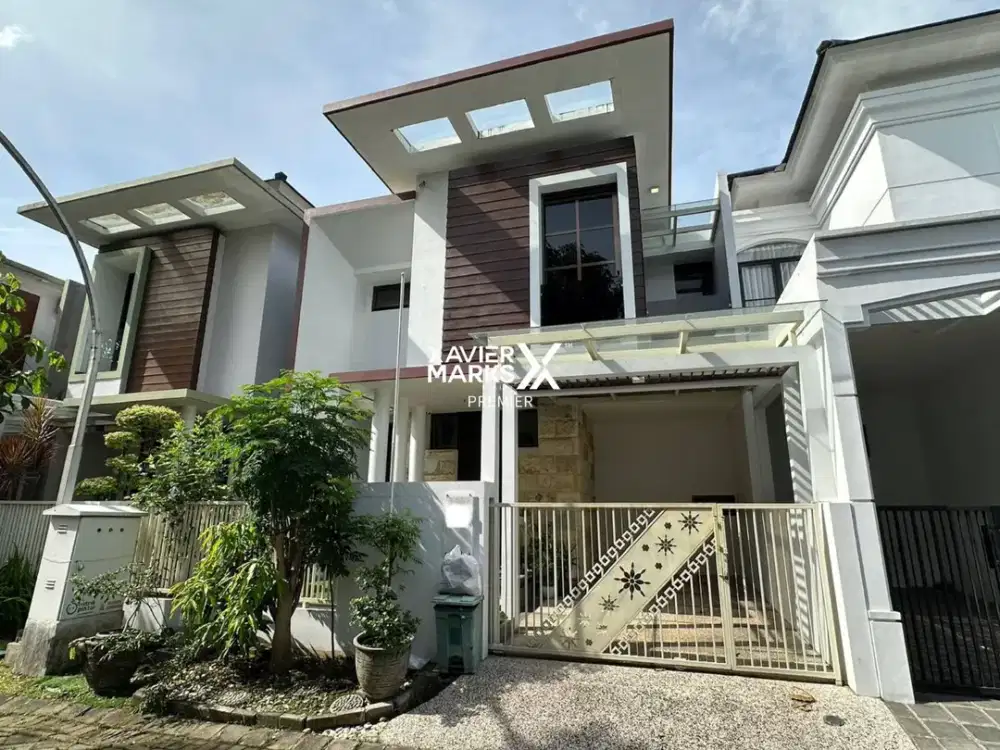 Dijual Rumah Modern 2Lt Full Furnish Ada Laundry Area dan Area Jemur Siap Huni Lingkungan Aman dan Bebas Banjir Lokasi Premium di Jantung Kota Malang