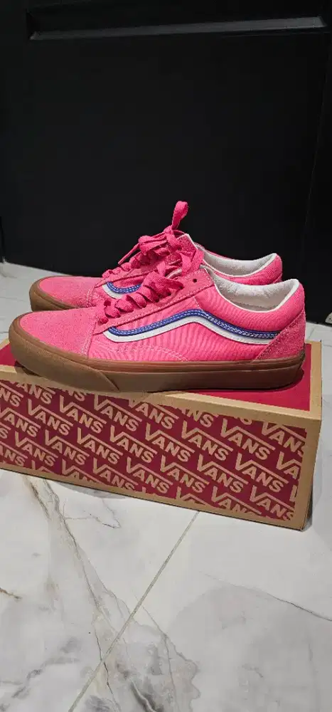 Sneakers Vans unisex 99.9% new,lengkap box original dll, 100% ORIGINAL