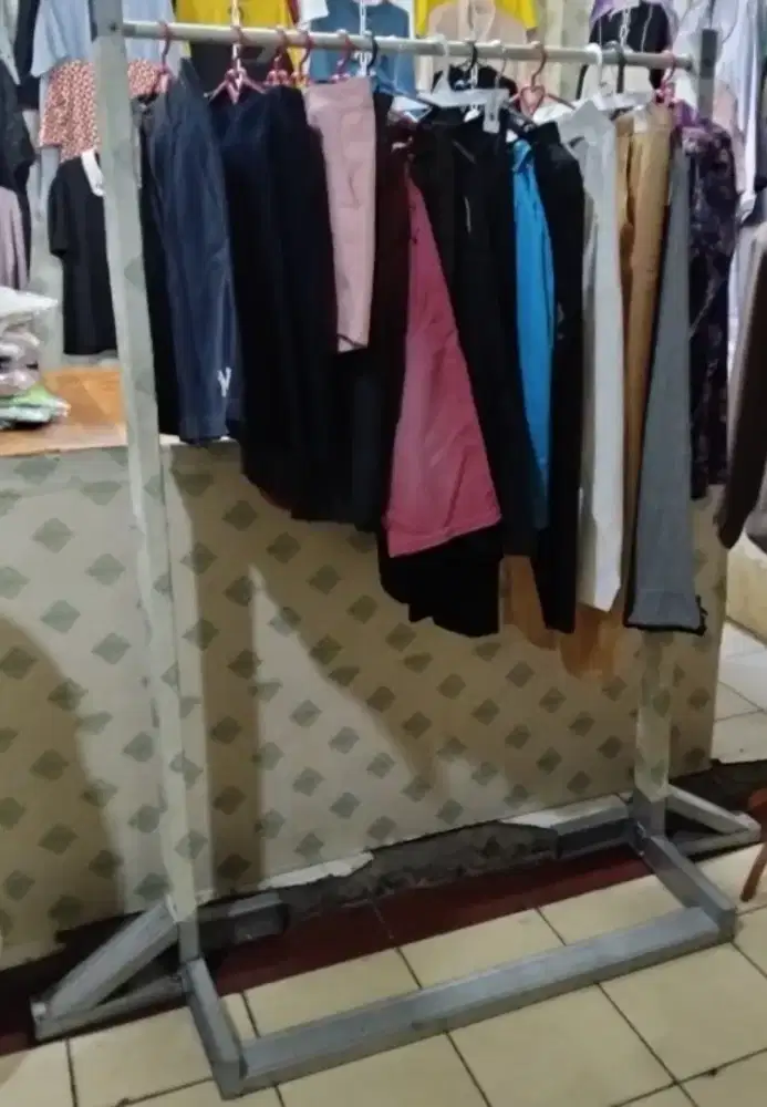 Dijual rak gantungan