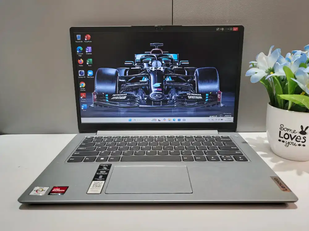Siap Pakai! Jual Laptop AMD  Lenovo IP 1 14AMN7 RAM 8 GB