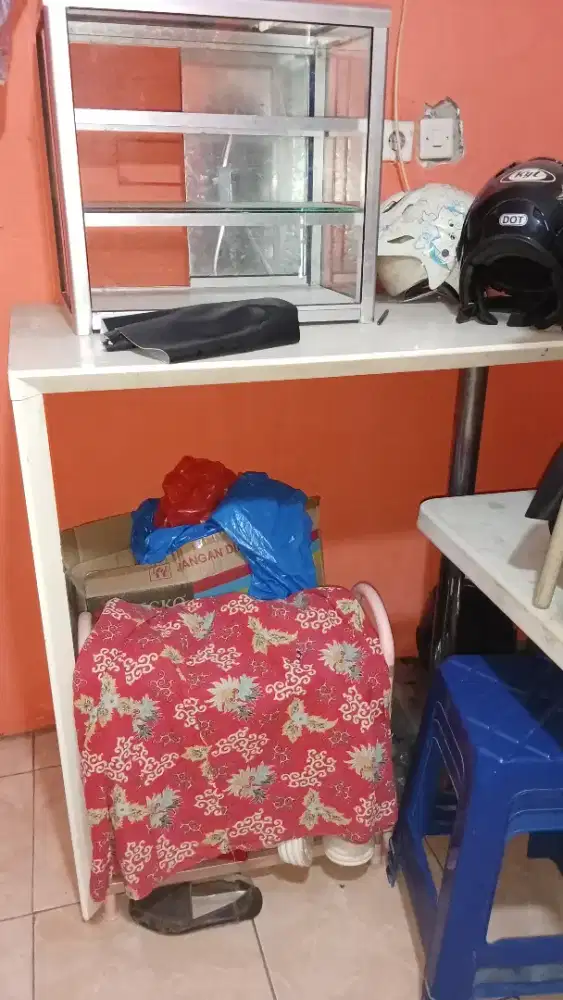 Jual meja masih bagus