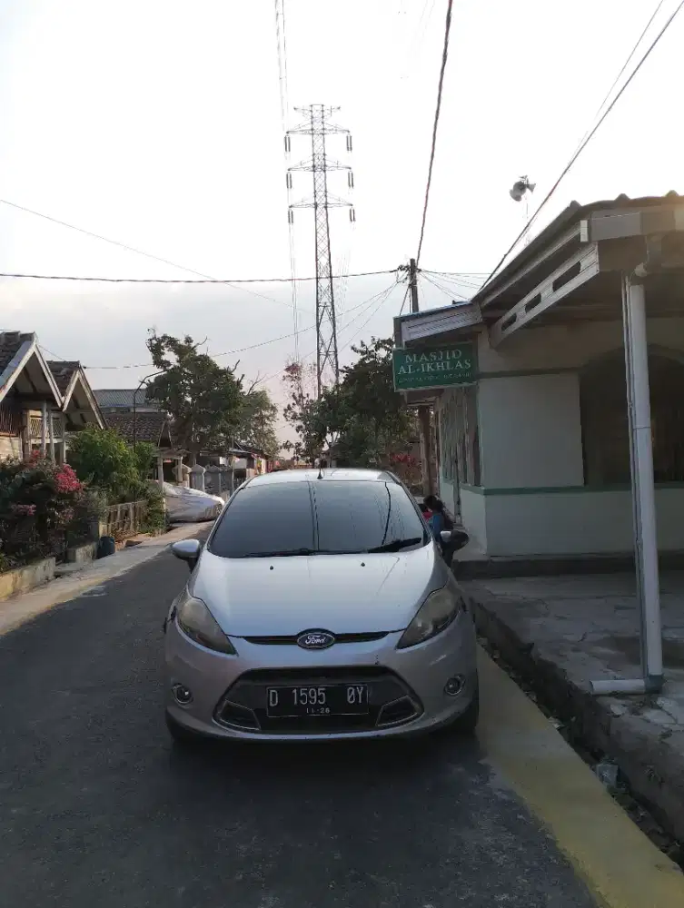 Ford Fiesta S 1.6 AT 2011
Mesin dan kaki2 aman