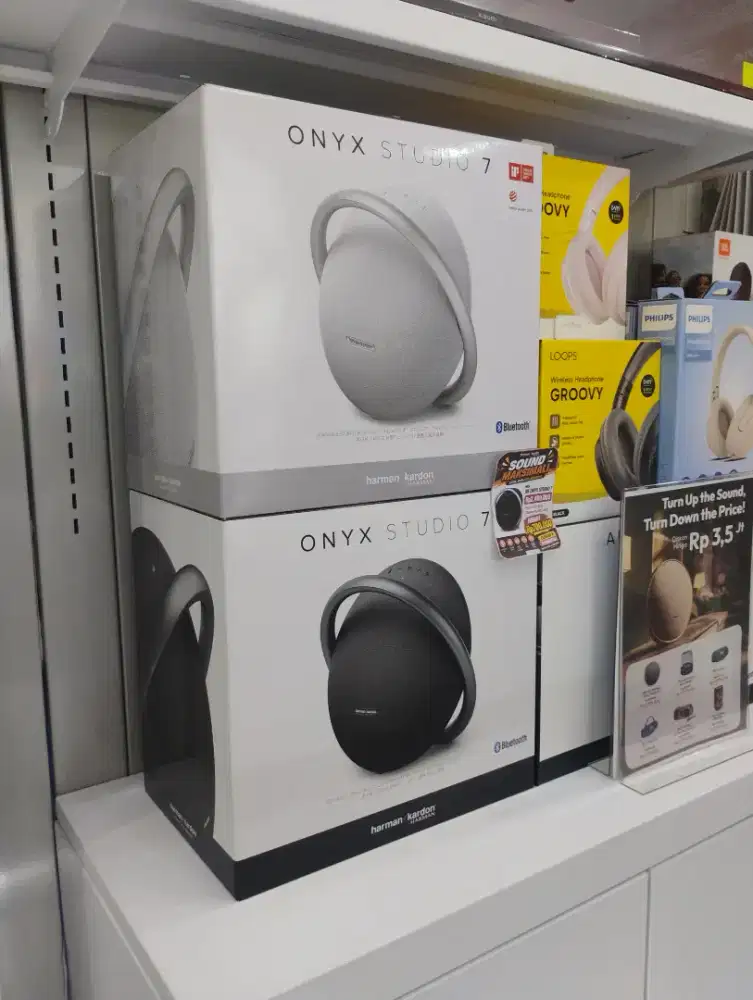Onyx Studio 7 Speaker