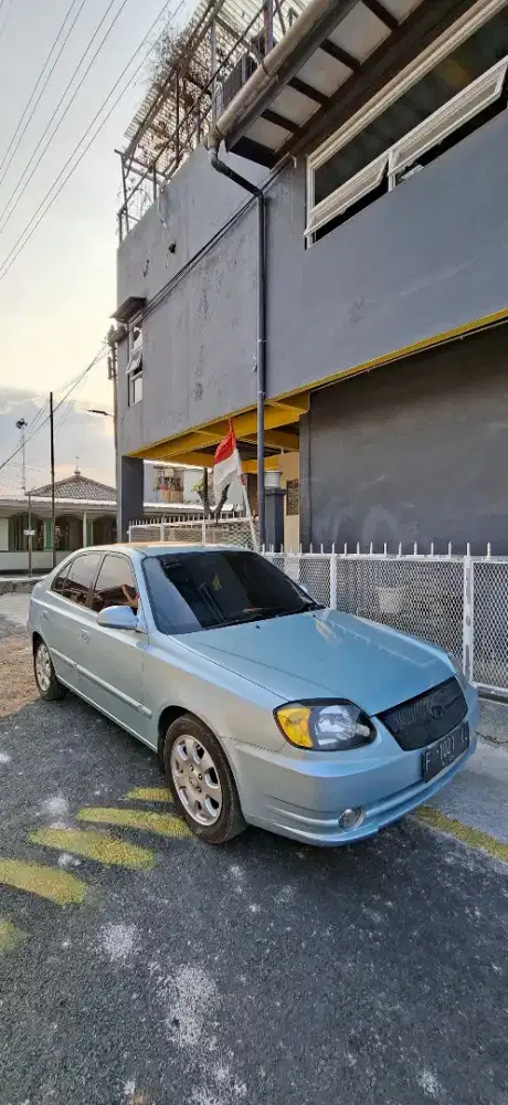 HYUNDAI Avega GL 2007 1.5 MT
Plat D-BANDUNG KOTA
Warna Biru Metalik