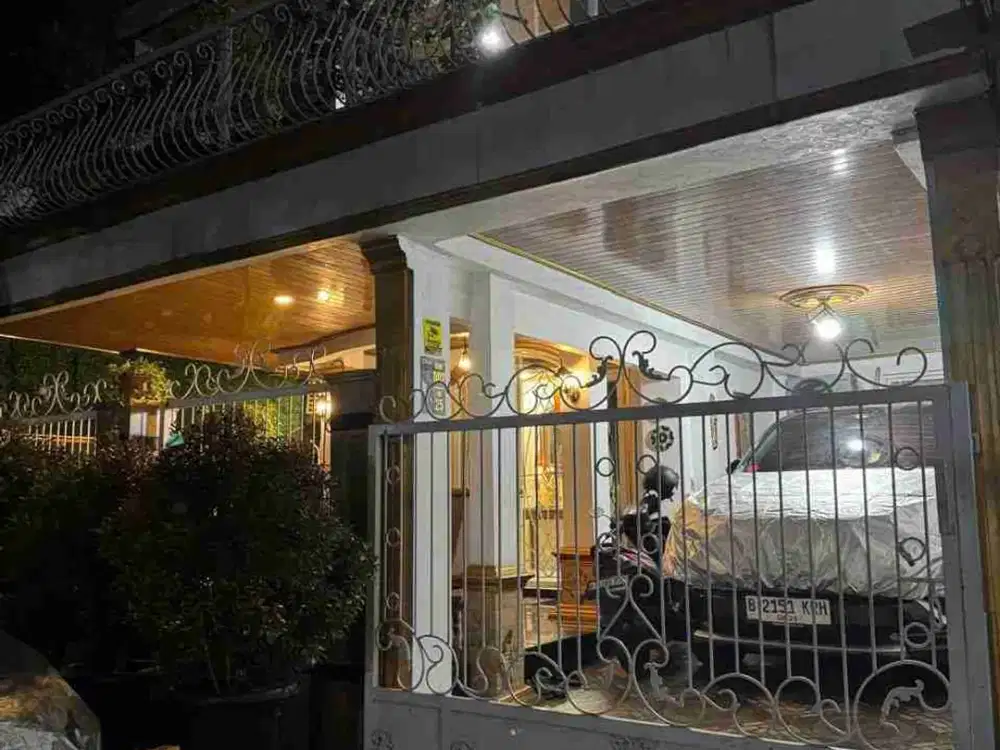 RUMAH mewah di GRIYA BINTARA INDAH dekat pondok kopi dan stasiun cakung