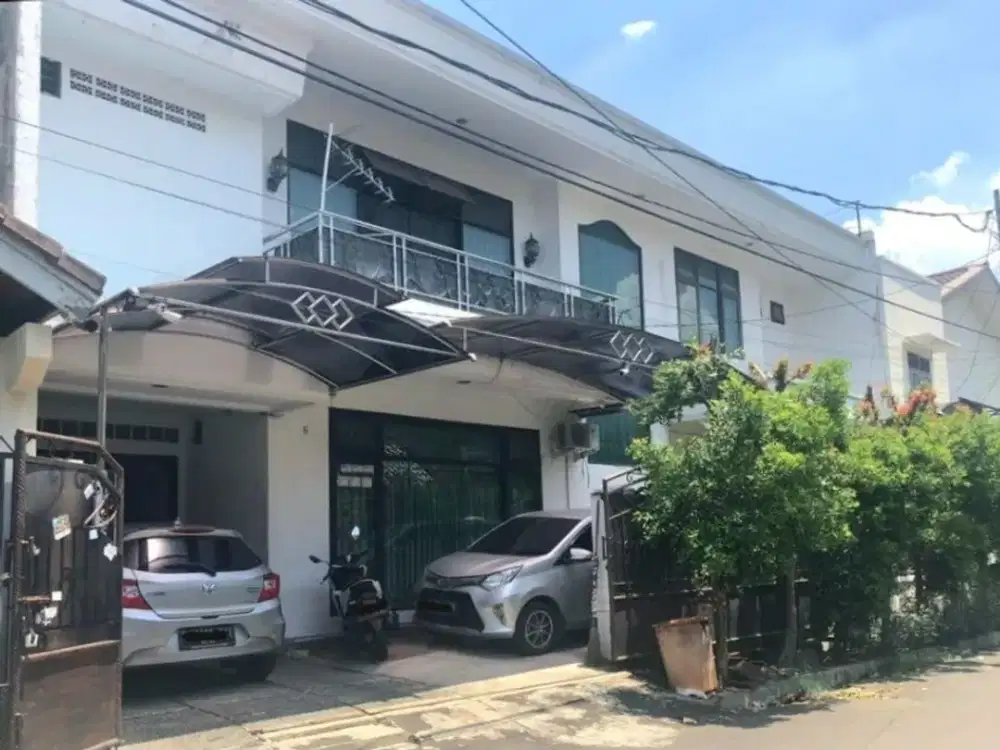 DIJUAL RUMAH Komplek di Pulomas, Jaktim Dijaga security Lokasi sangat strategis tengah kota