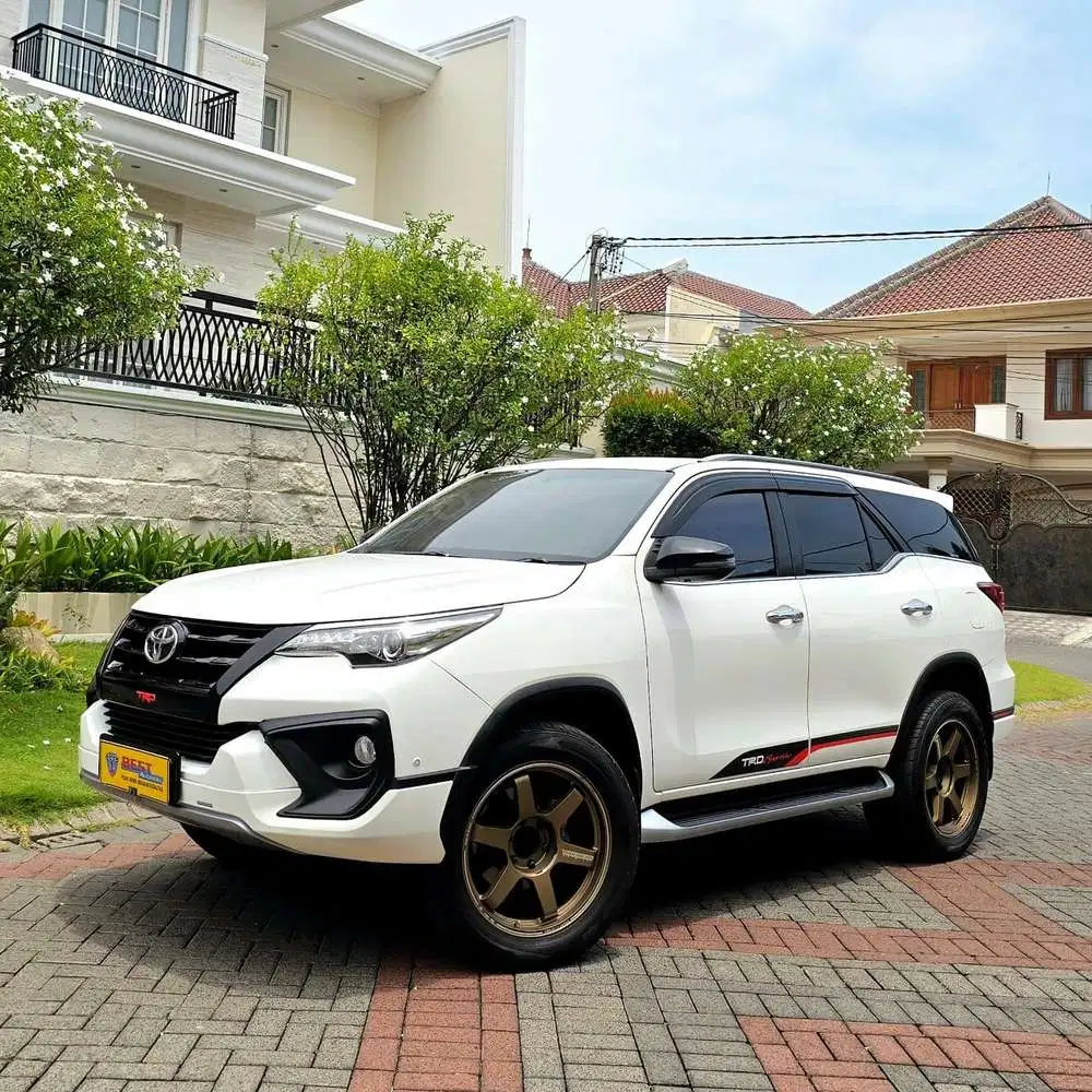 Toyota Fortuner VRZ TRD 2018 Diesel km 59.000 istimewa