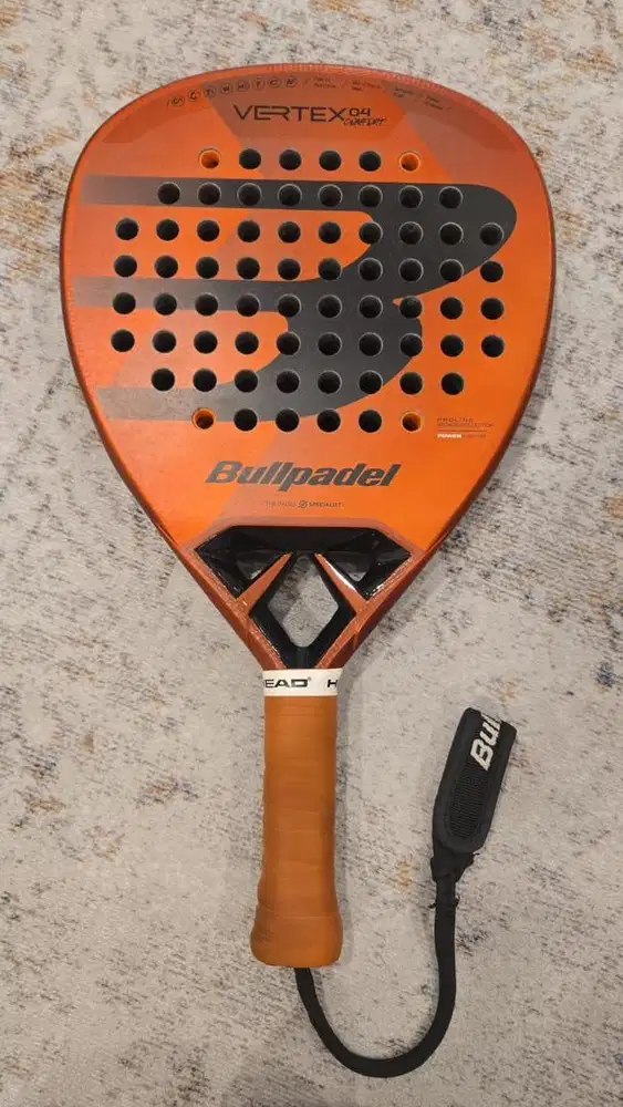 Bullpadel Vertex 04 comfort limited edition