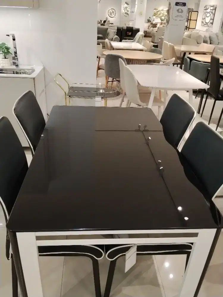 CICILAN TANPA DP - SET MEJA MAKAN + KURSI