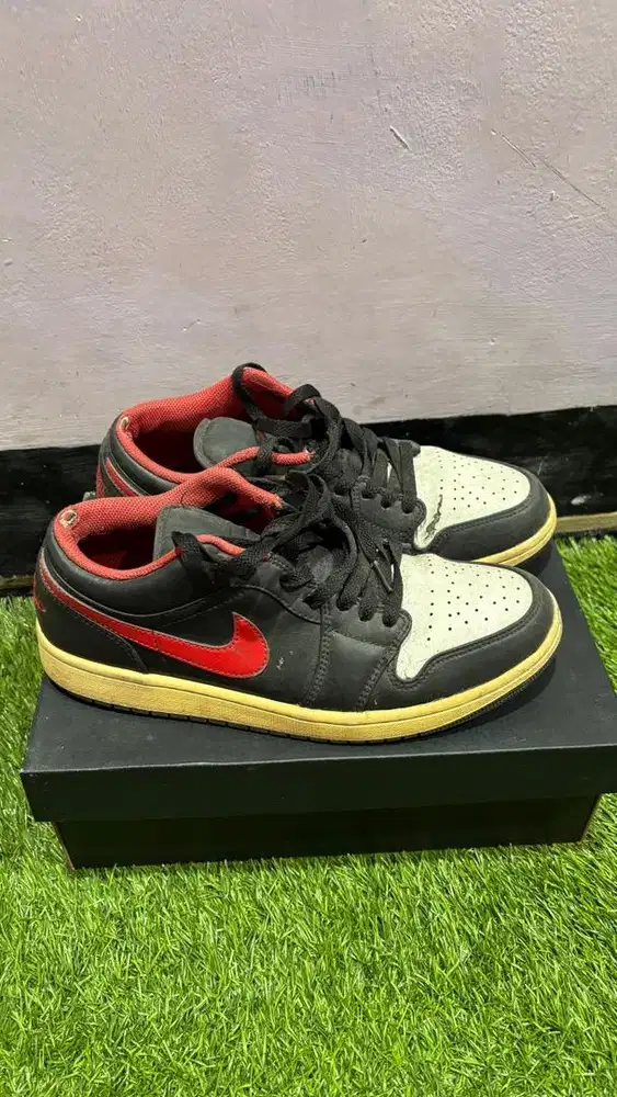 AIR JORDAN 1 LOW Size 43