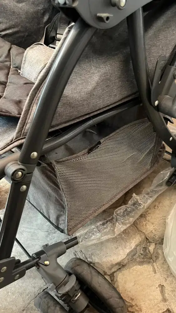 Preloved stroller pliko nevada