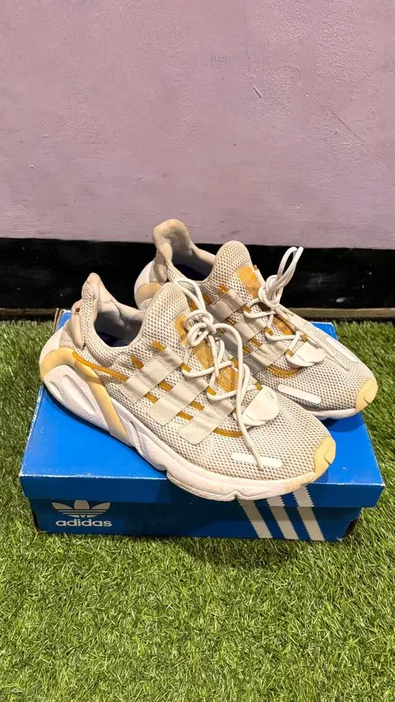 ADIDAS LXCON size 43 1/3