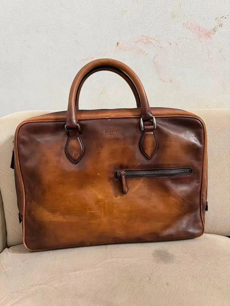 Jual tas Berluti