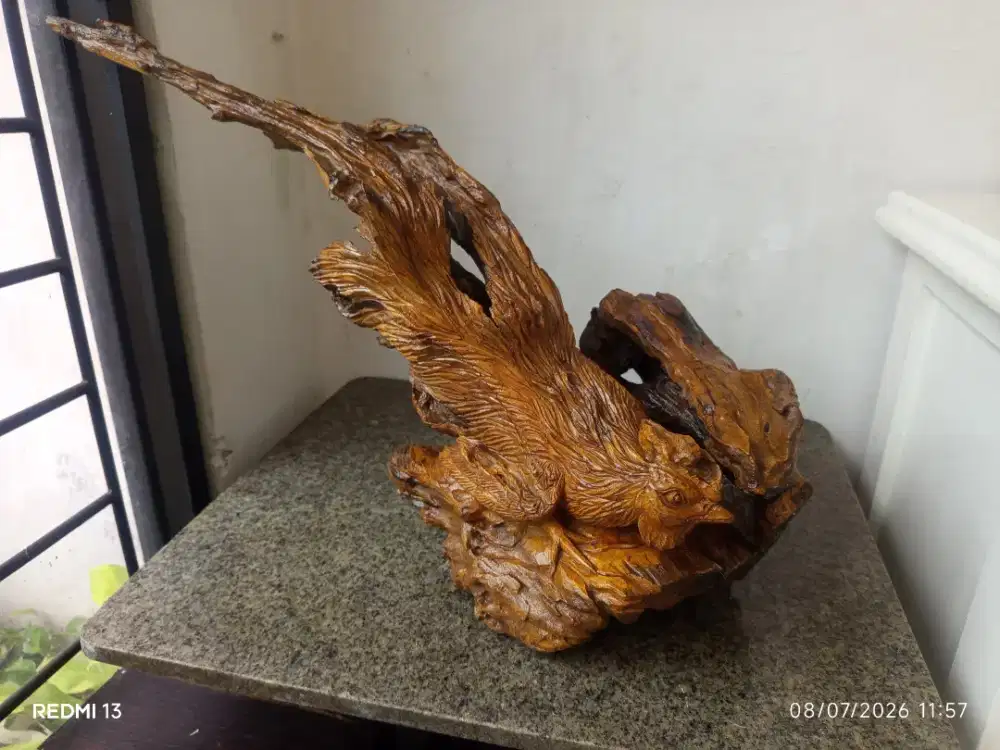 Patung kayu Ukir ayam