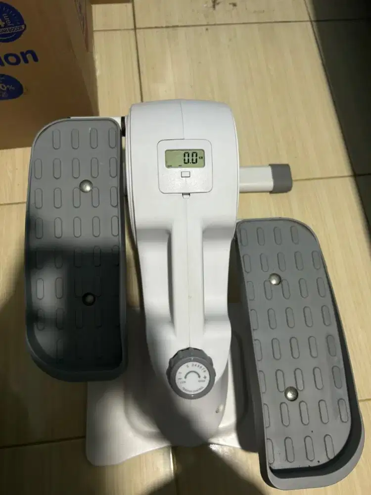 OneTwoFit Mini Exercise Sepeda Statis Terapi Portable Mini Bike Gym