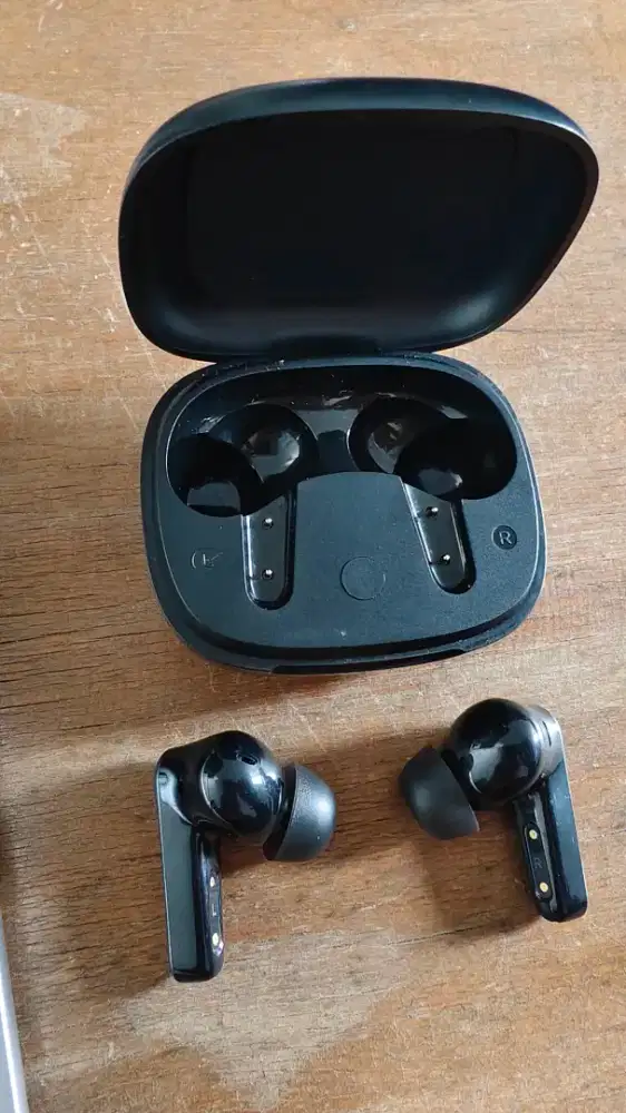 TWS Earfun Air Pro 3