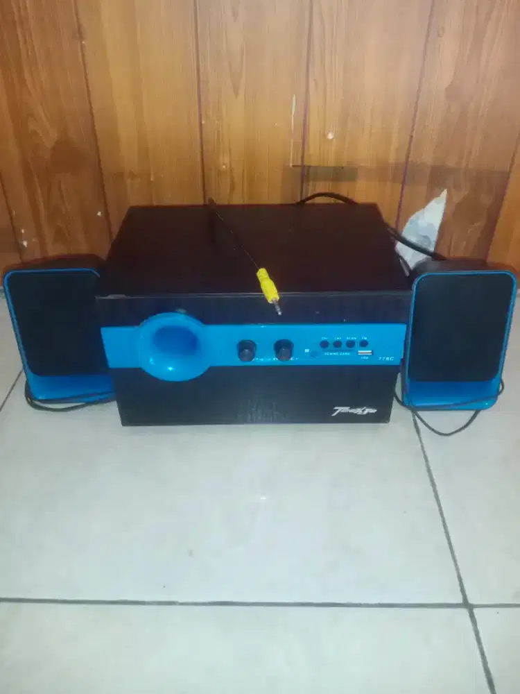 Speaker teckyo 778C