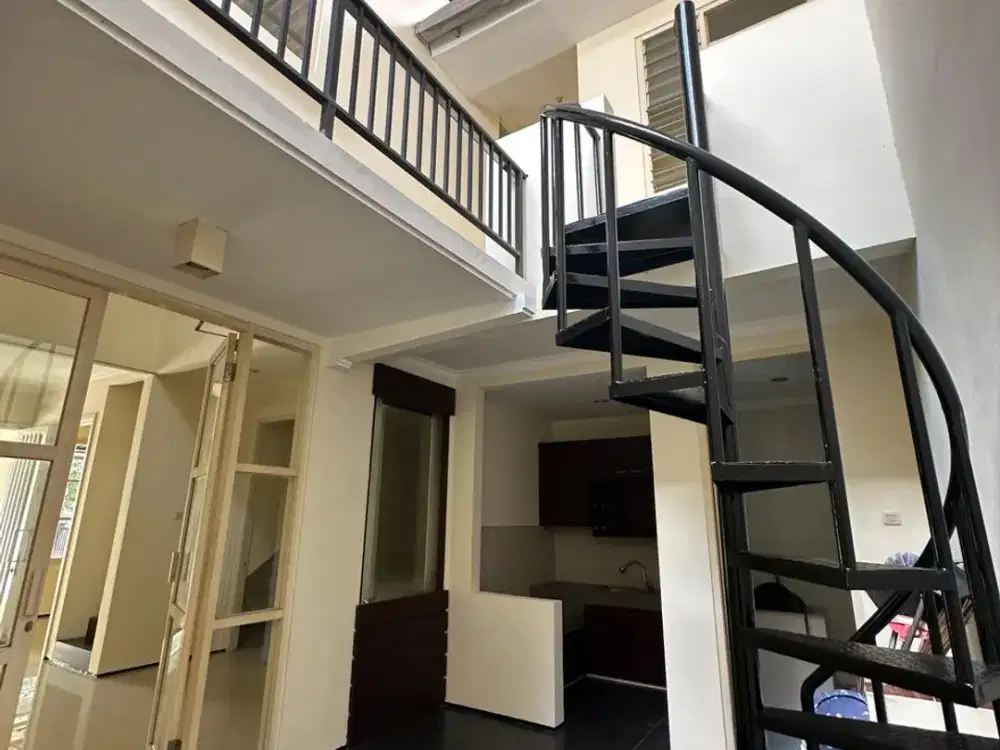 Rumah Vila Sentra Raya Citraland