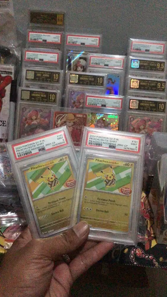 Pokemon Card Pikachu Batik Holo