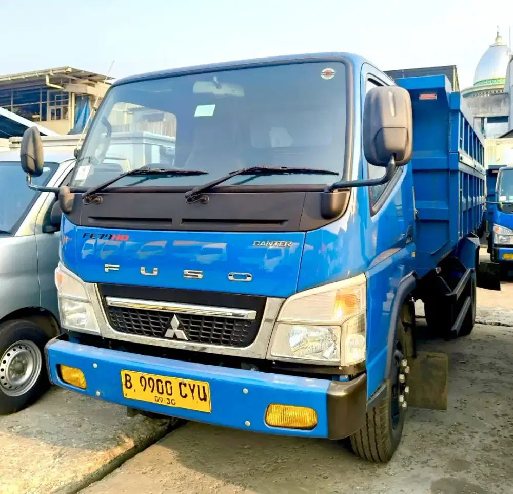 Ban tebal seperti BARU 2025 Mitsubishi Colt diesel FE 74 HD N Dumptruk